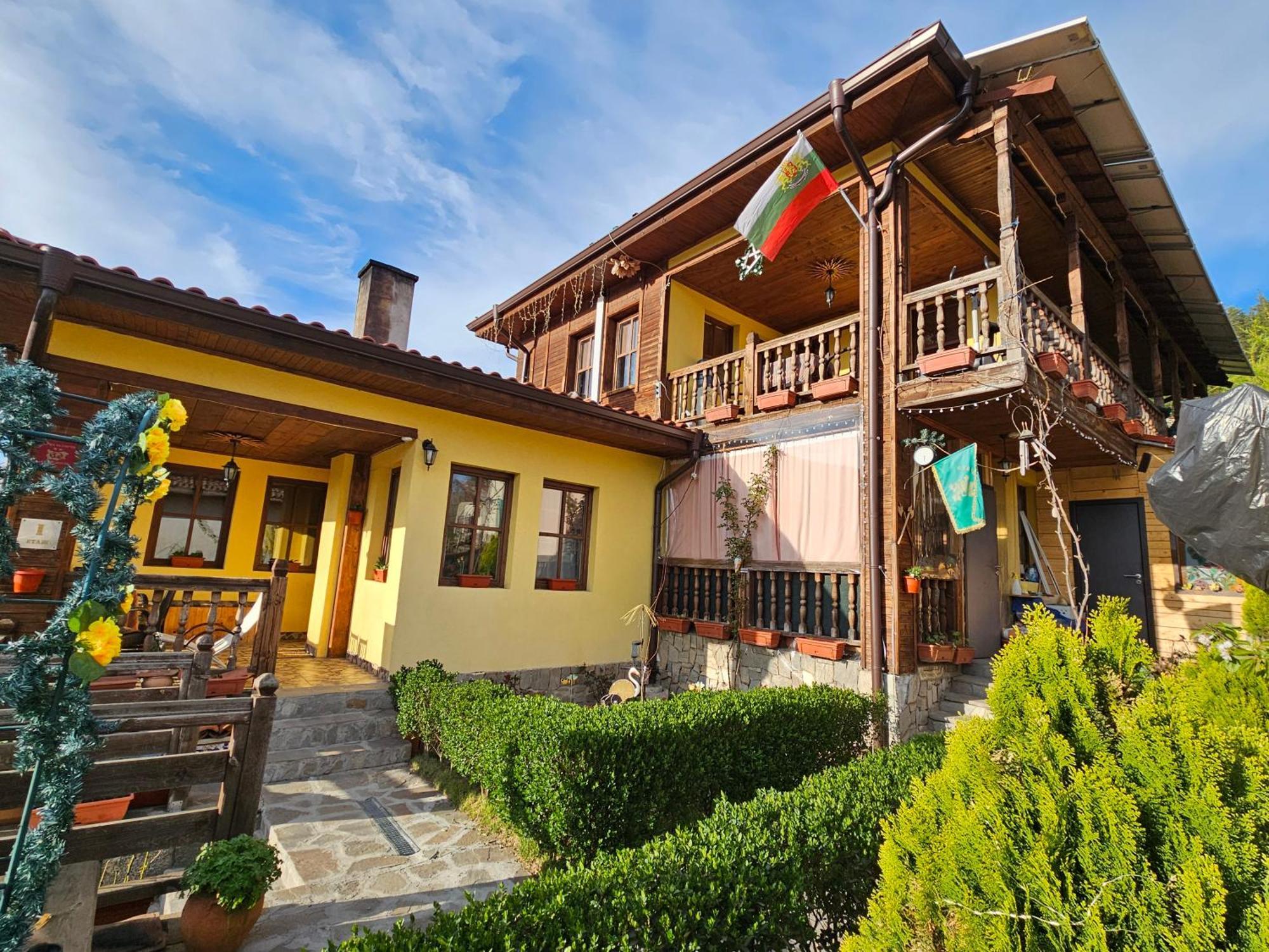 Емили Фемили Хаус Koprivștița Exterior foto